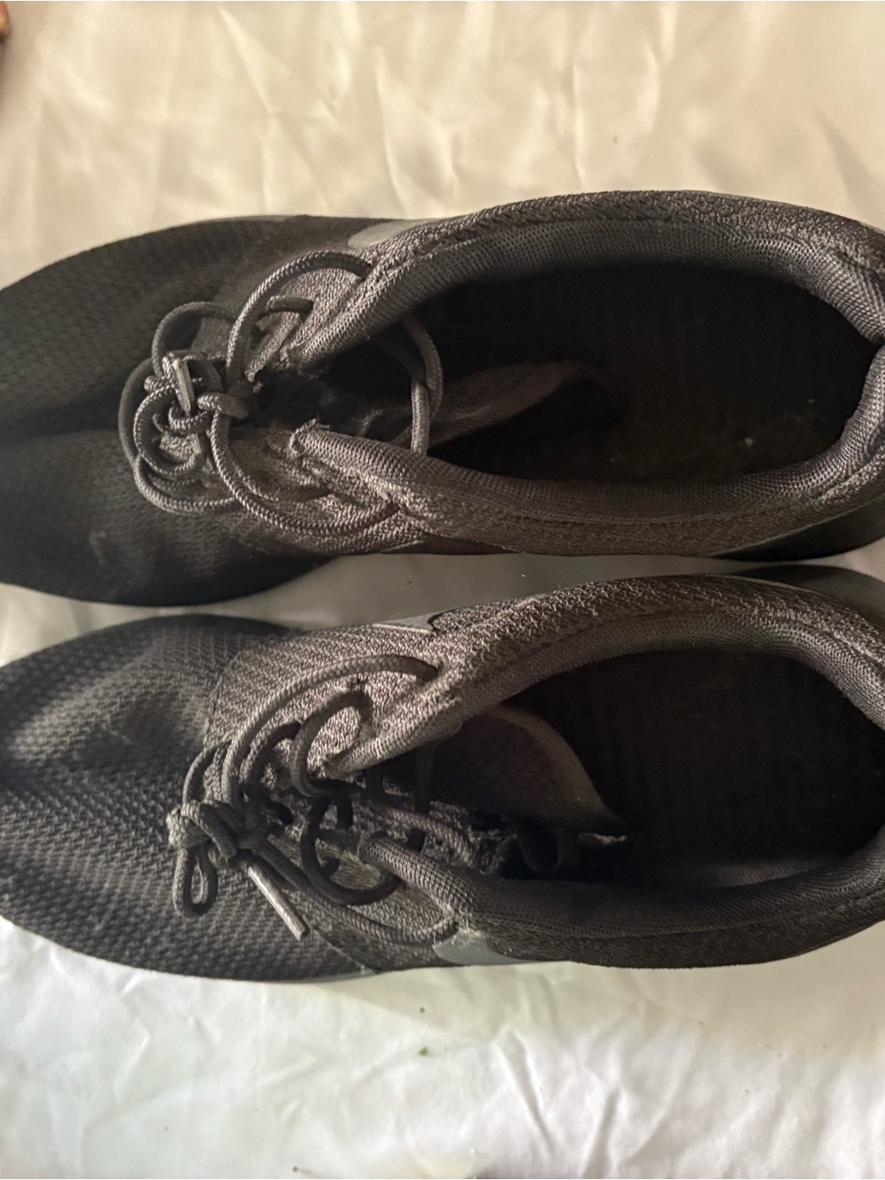 Nike Men's Black Knit Slip-On Sneakers